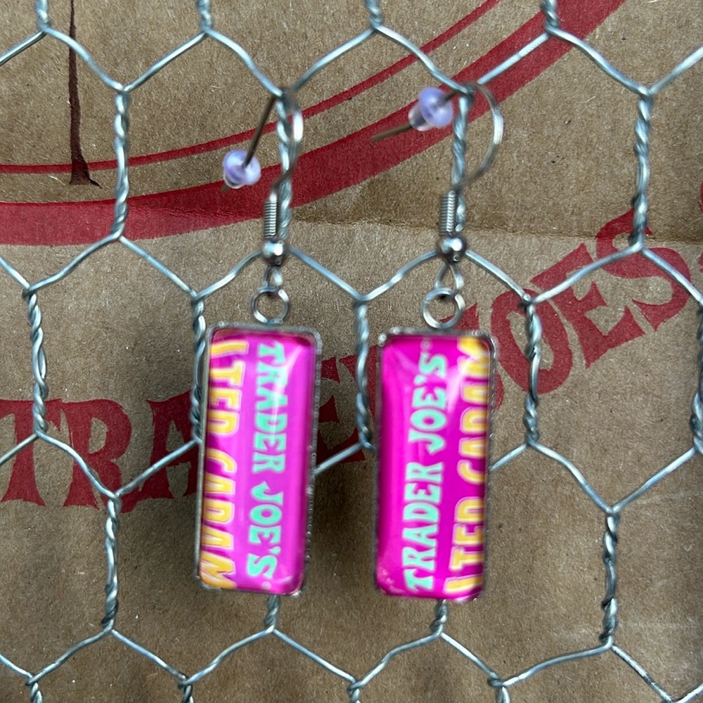 Trader Joe’s rectangular earrings Brazil nut